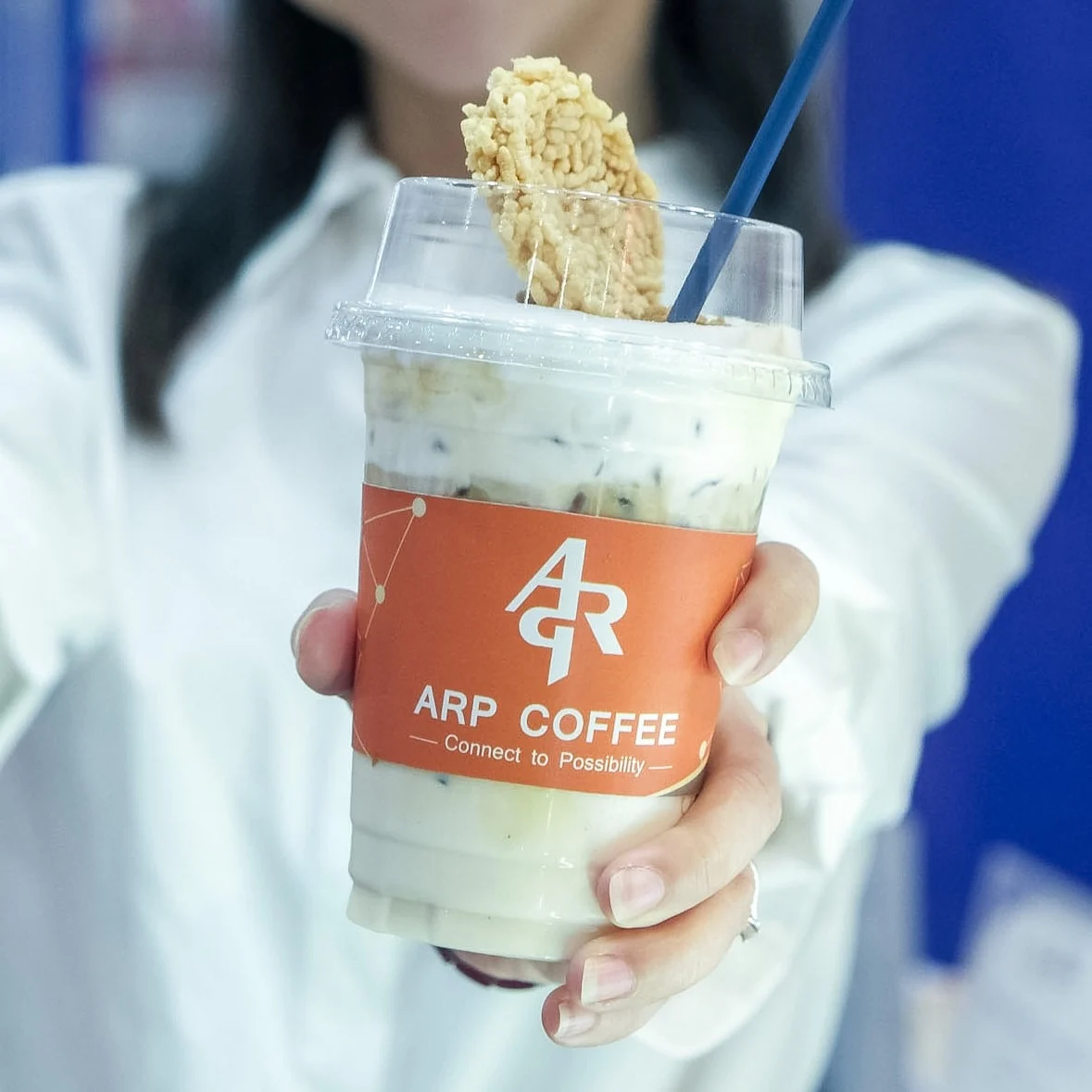 แก้วข้าวแต๋นลาเต้ ARP COFFEE พร้อมข้าวแต๋น